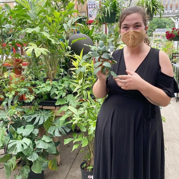 Meet your Posher, Rachel - Picture 2 of 9